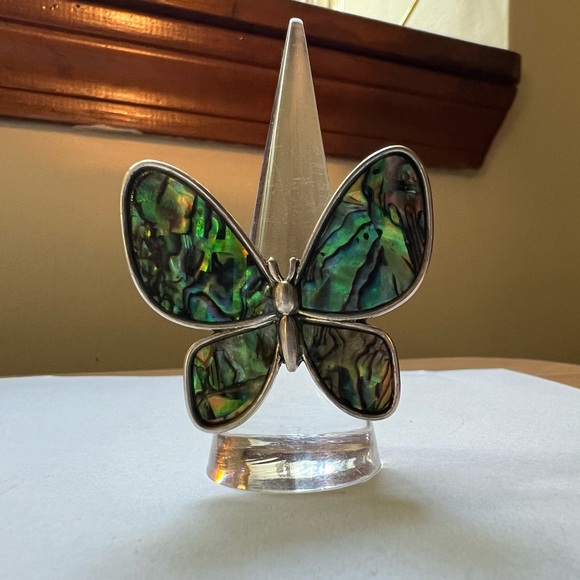 Jewelry - Faux Abalone Butterfly Ring